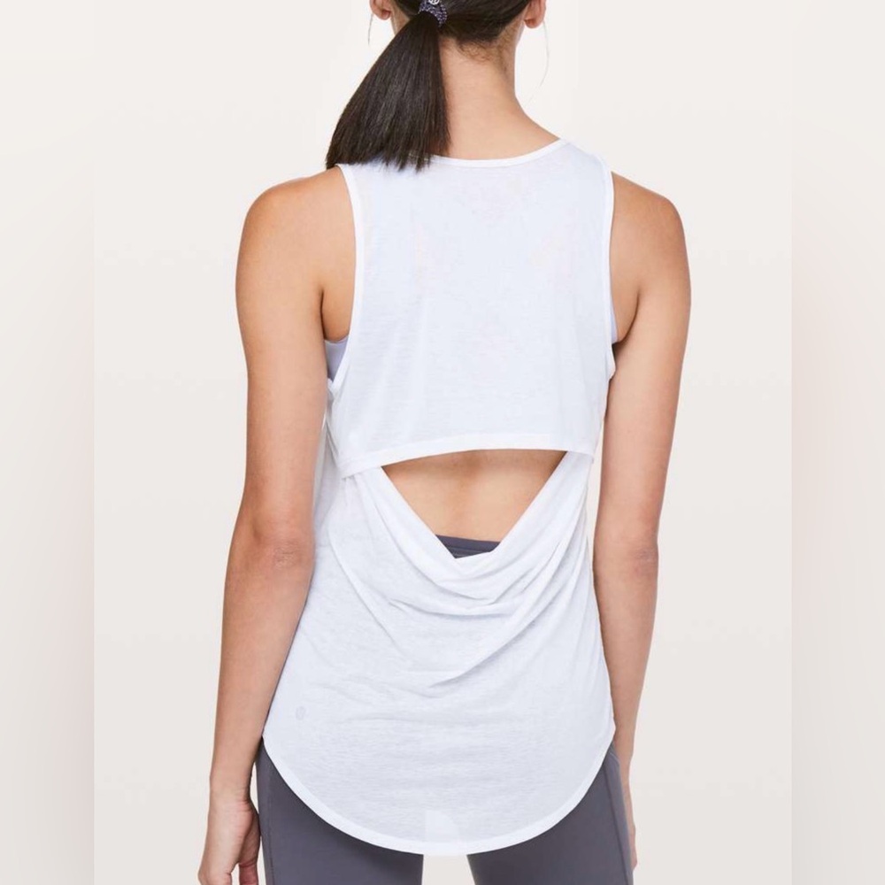 NWOT Lululemon White Mesh Tank Size 4